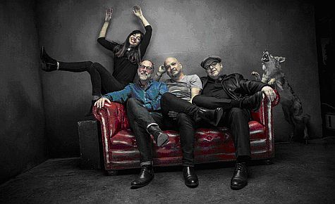 Pixies na podzim ve Foru Karlín