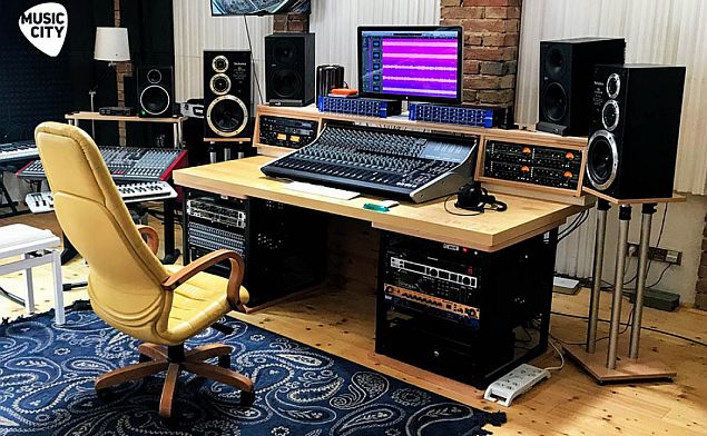 Jak na vlastní studio? Mix a master.