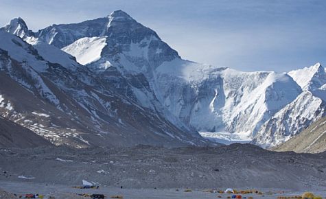 Dřív sebevražda, dnes turistická atrakce - Everest